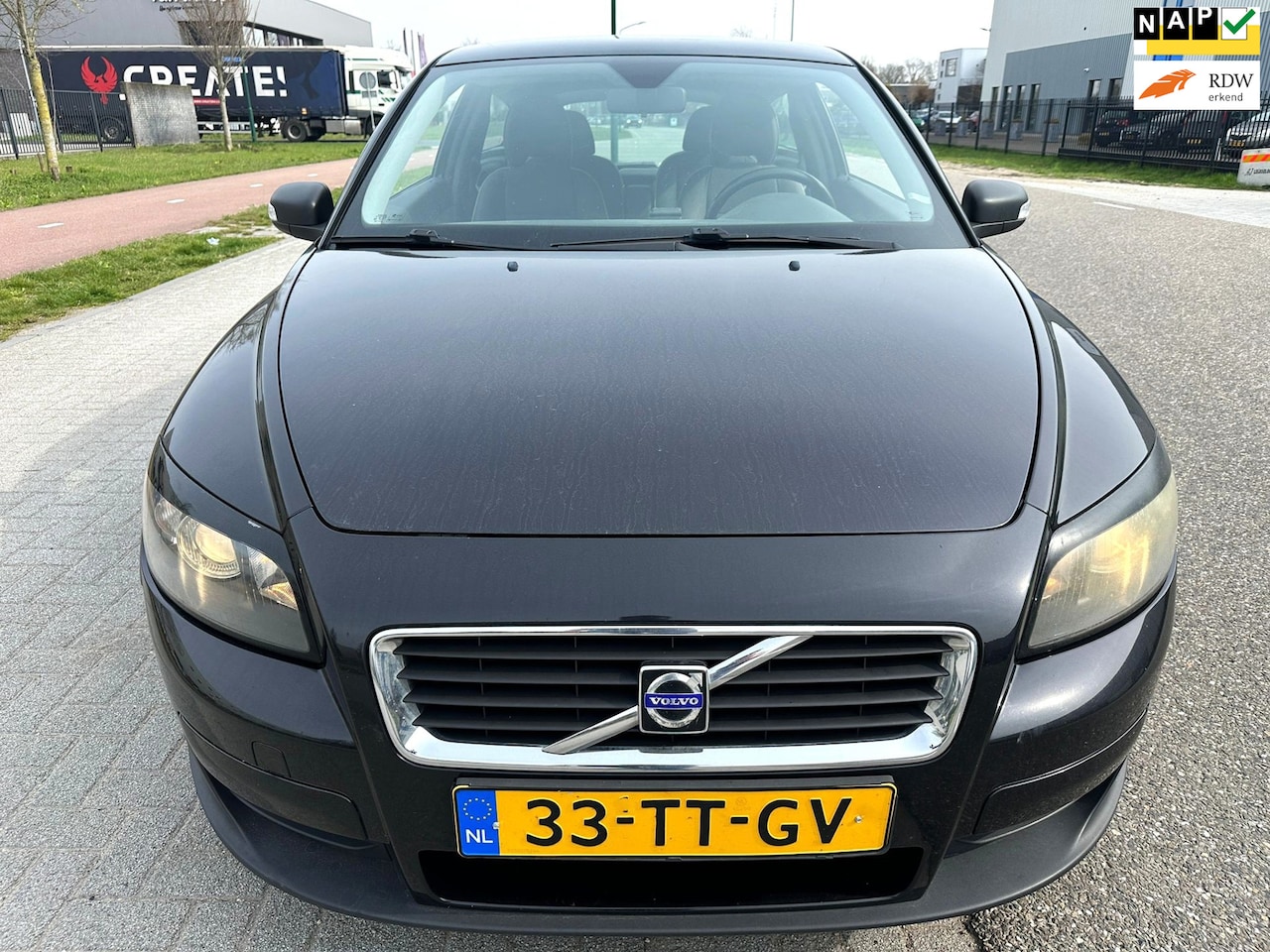 Volvo C30 - 1.8 Kinetic Airco Cruise Trekhaak Sportvelgen - AutoWereld.nl