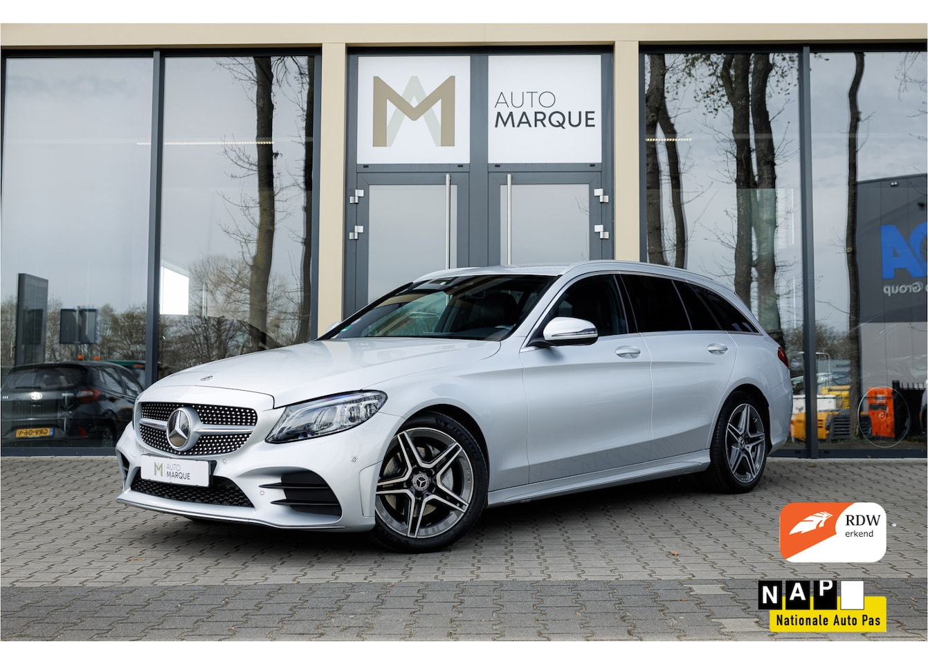 Mercedes-Benz C-klasse Estate - 180 Aut. 157PK | Business Solution AMG | Navigatie incl. Apple CarPlay | 18" LM Velgen | A - AutoWereld.nl