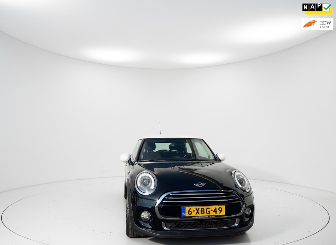 MINI Cooper - Mini 1.5 NAVIGATIE ZEER MOOIE AUTO AIRCO - AutoWereld.nl