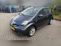 Toyota Aygo - 1.0-12V