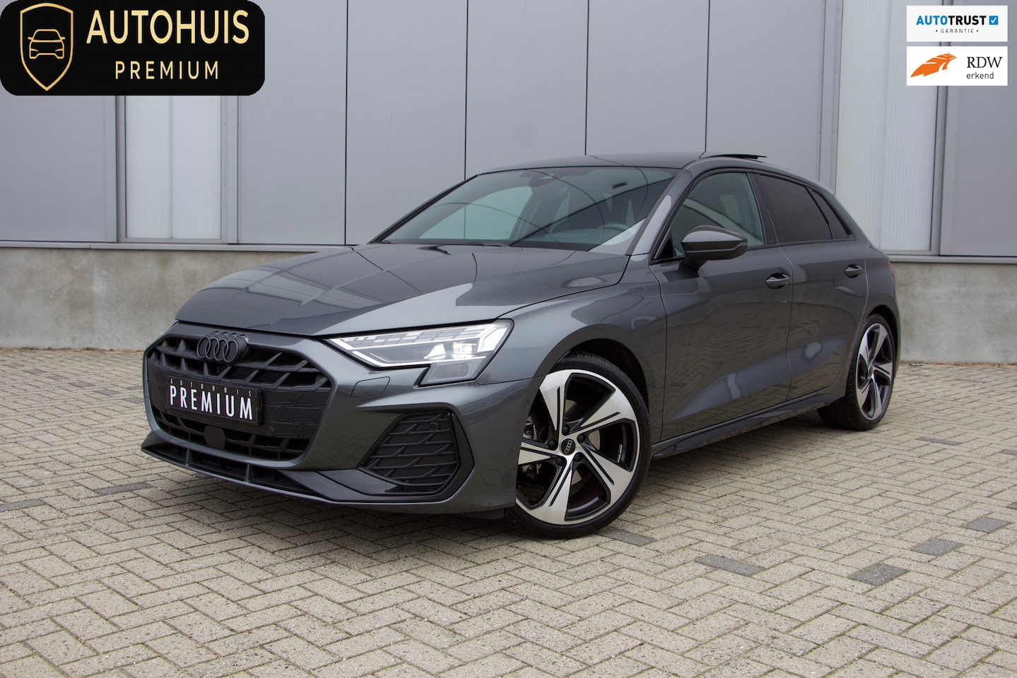 Audi A3 Sportback - 1.5 35 TFSI SPORTBACK S-LINE PANO H-UP SONOS - AutoWereld.nl