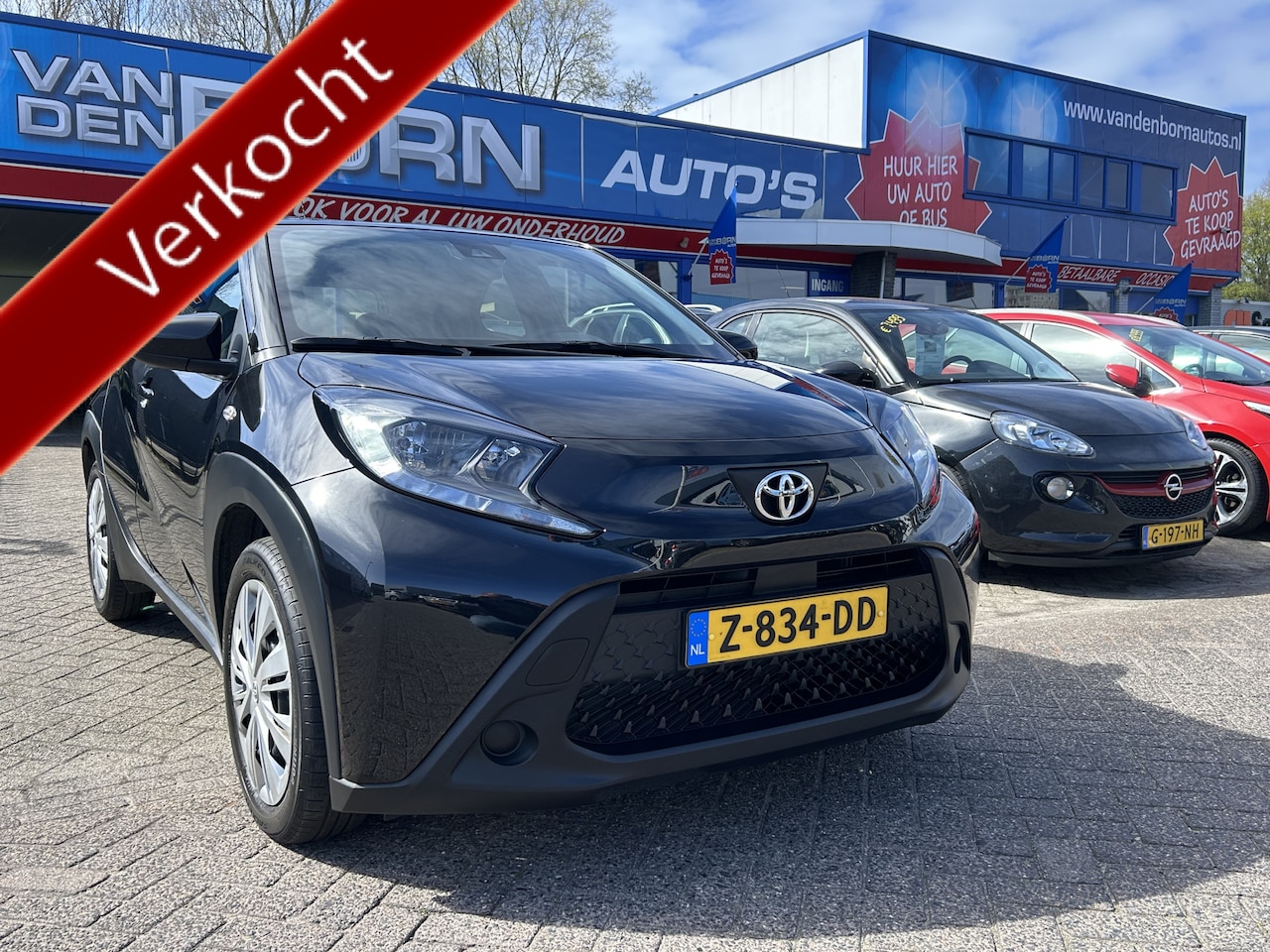 Toyota Aygo X - 1.0 VVT-i S-CVT Play 1e eig Automaat Carplay Camera 12 MND Garantie - AutoWereld.nl