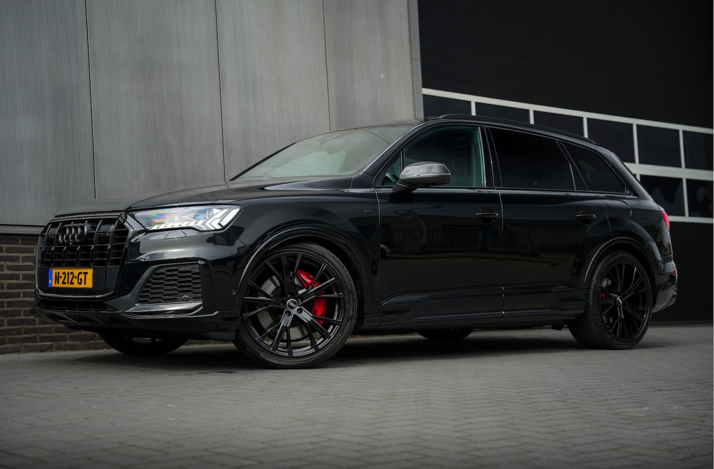 Audi Q7 - 60 TFSI e 463 pk V6 Quattro Competition S-Line /Laser-Light/ RS-Stoelen/ Keyless/ Head-Up/ - AutoWereld.nl