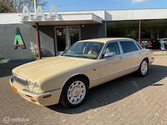 Daimler 4.0 - 4.0 V8 Supercharged Aut. Nieuwstaat