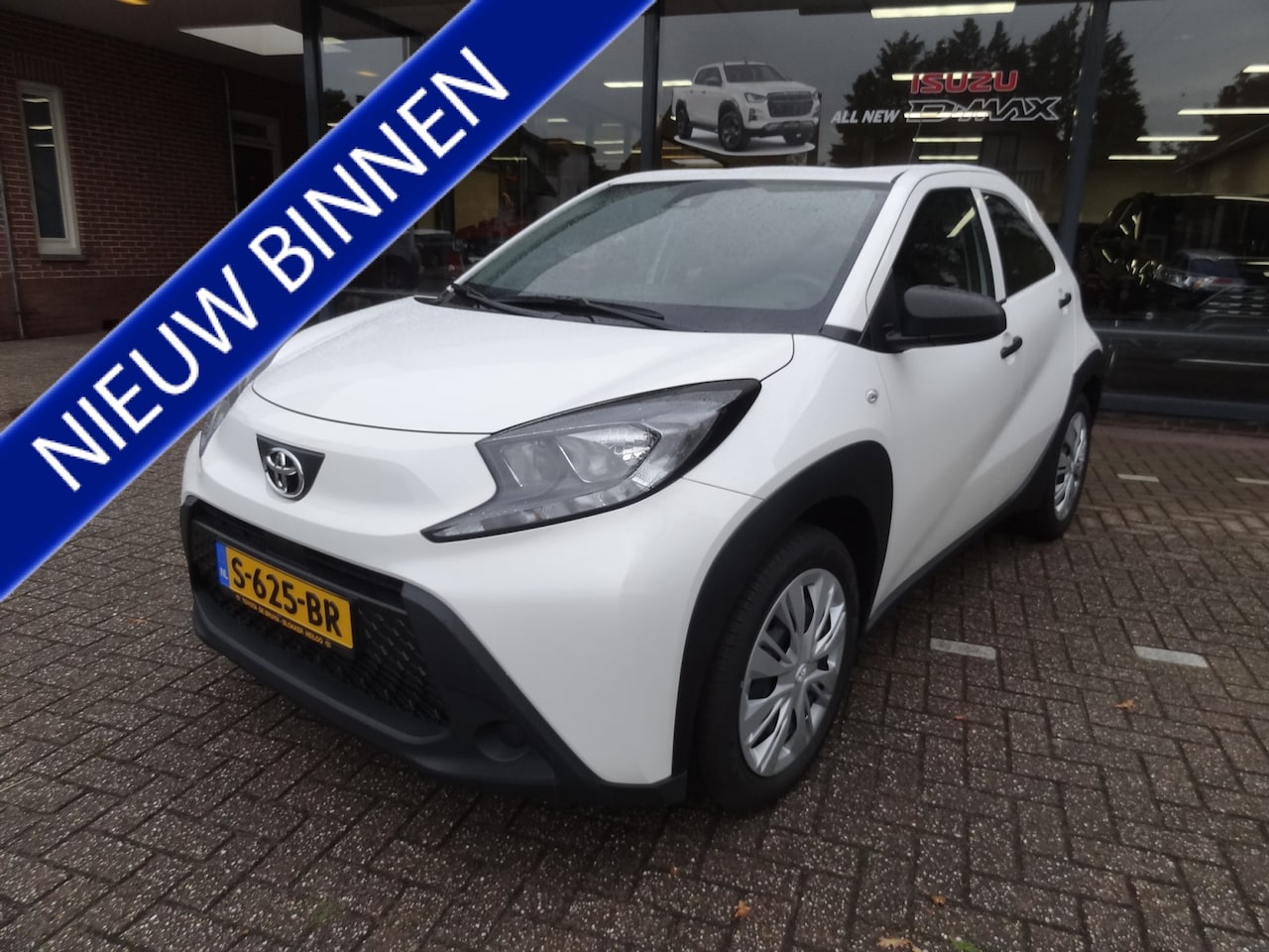 Toyota Aygo X - 1.0 VVT-i MT airco / Apple Carplay / Android Auto / adaptive cruise control / touchscreen - AutoWereld.nl
