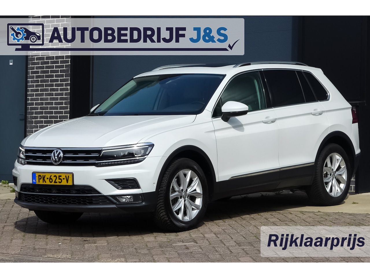 Volkswagen Tiguan - 2.0 TSI 4Motion DSG Highline| Allseason| Trekhaak | Rijklaarprijs! | 12 Maanden Garantie | - AutoWereld.nl