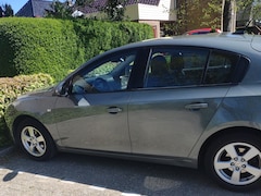 Chevrolet Cruze - 1.6 LT