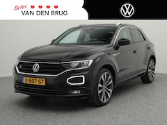 Volkswagen T-Roc - R-Line 1.5 TSI 150 PK DSG | LED | Stoelverwarming | Achteruitrijcamera | 19 Inch Velgen |