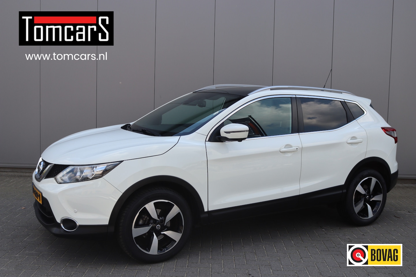Nissan Qashqai - 1.2DIG-T 116PK Automaat N-Connecta Pano-dak/Stoelverwarming/Camera/Navigatie - AutoWereld.nl