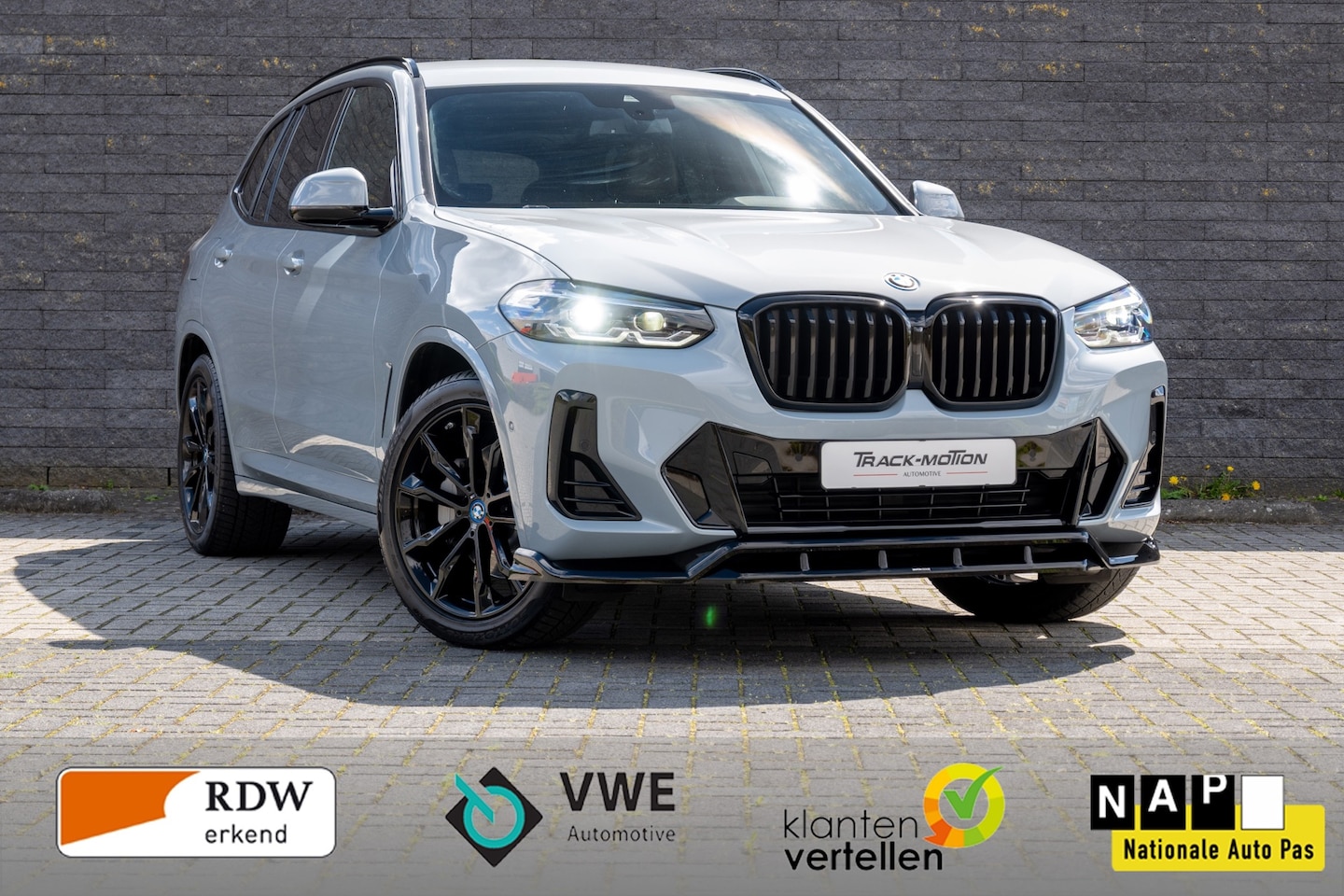 BMW X3 - XDrive30e High Executive Grey & Black - AutoWereld.nl