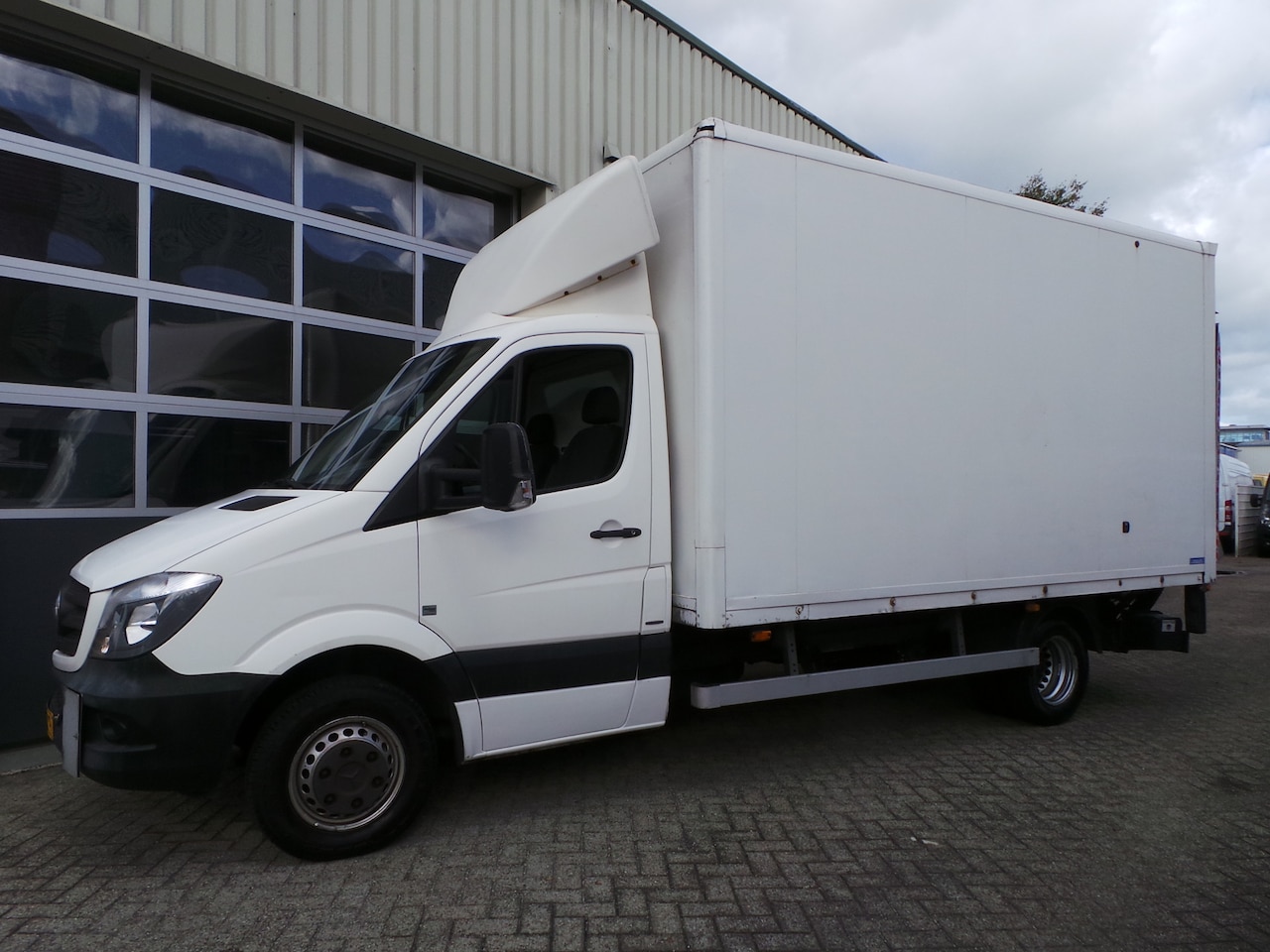 Mercedes-Benz Sprinter - 513cdi 130pk Bakwagen+Laadklep Stoelverwarming - AutoWereld.nl