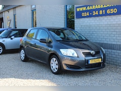 Toyota Auris - 1.4-16V 5DRS Terra Airco Trekhaak