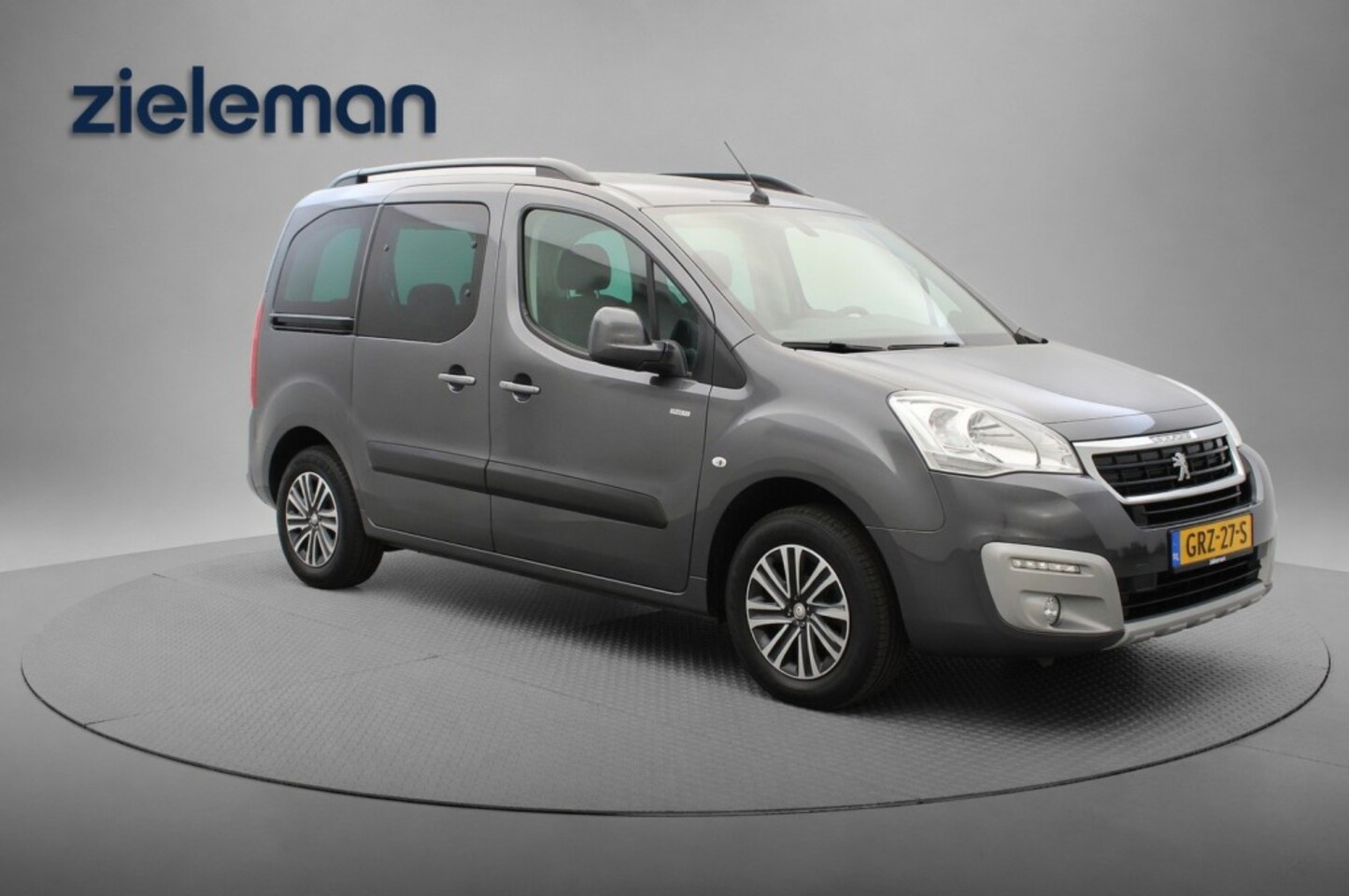 Peugeot Partner Tepee - 1.2 PureTech Active - Navi, Cruise, Trekhaak - AutoWereld.nl