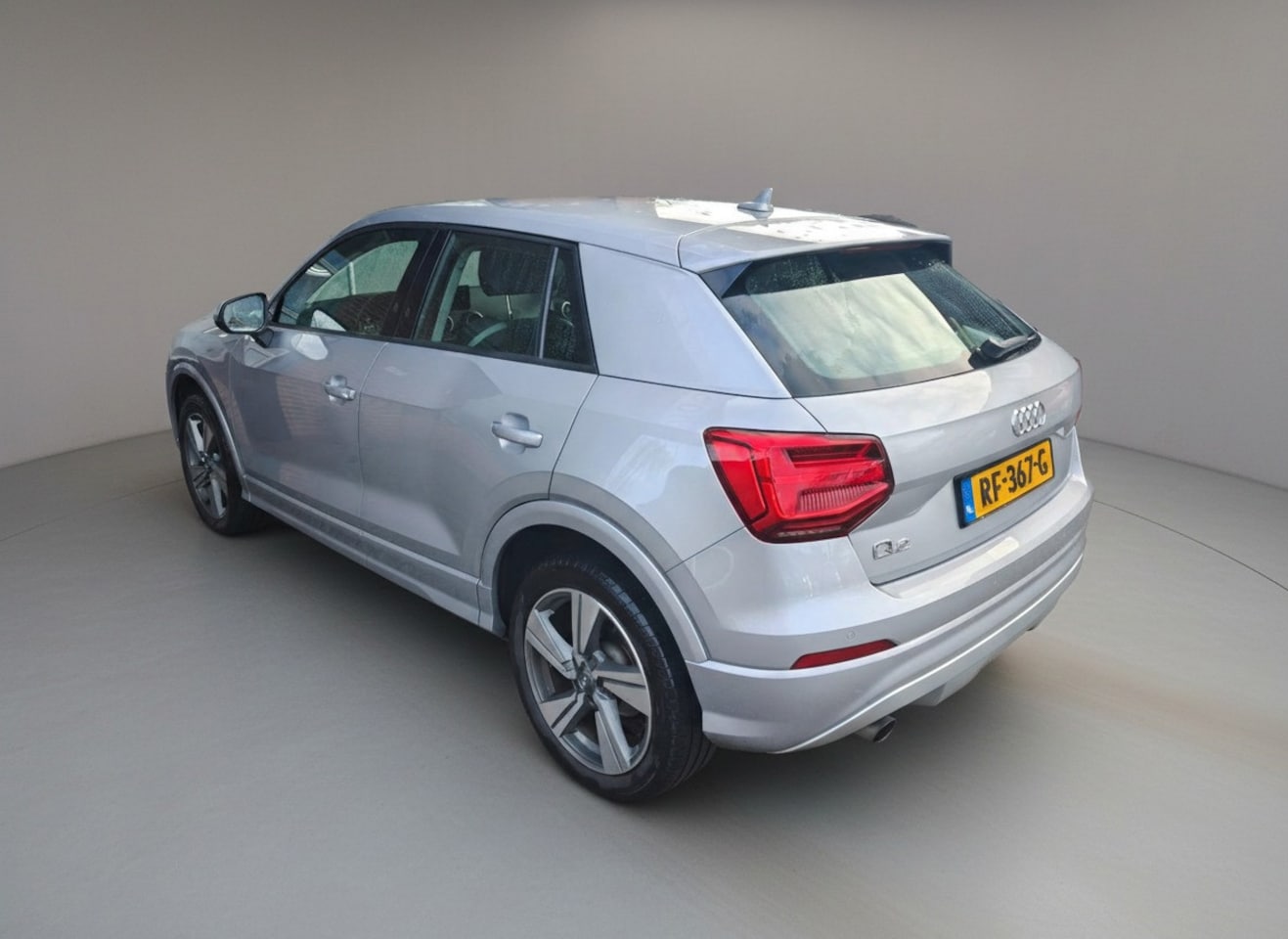 Audi Q2 - 1.0 TFSI #limited 1e eig Dealer ond. Trekhaak, Led, NAP