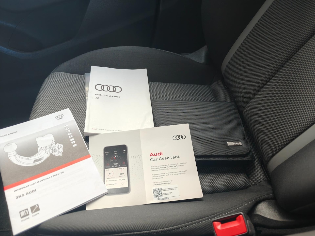 Audi Q2 - 1.0 TFSI #limited 1e eig Dealer ond. Trekhaak, Led, NAP
