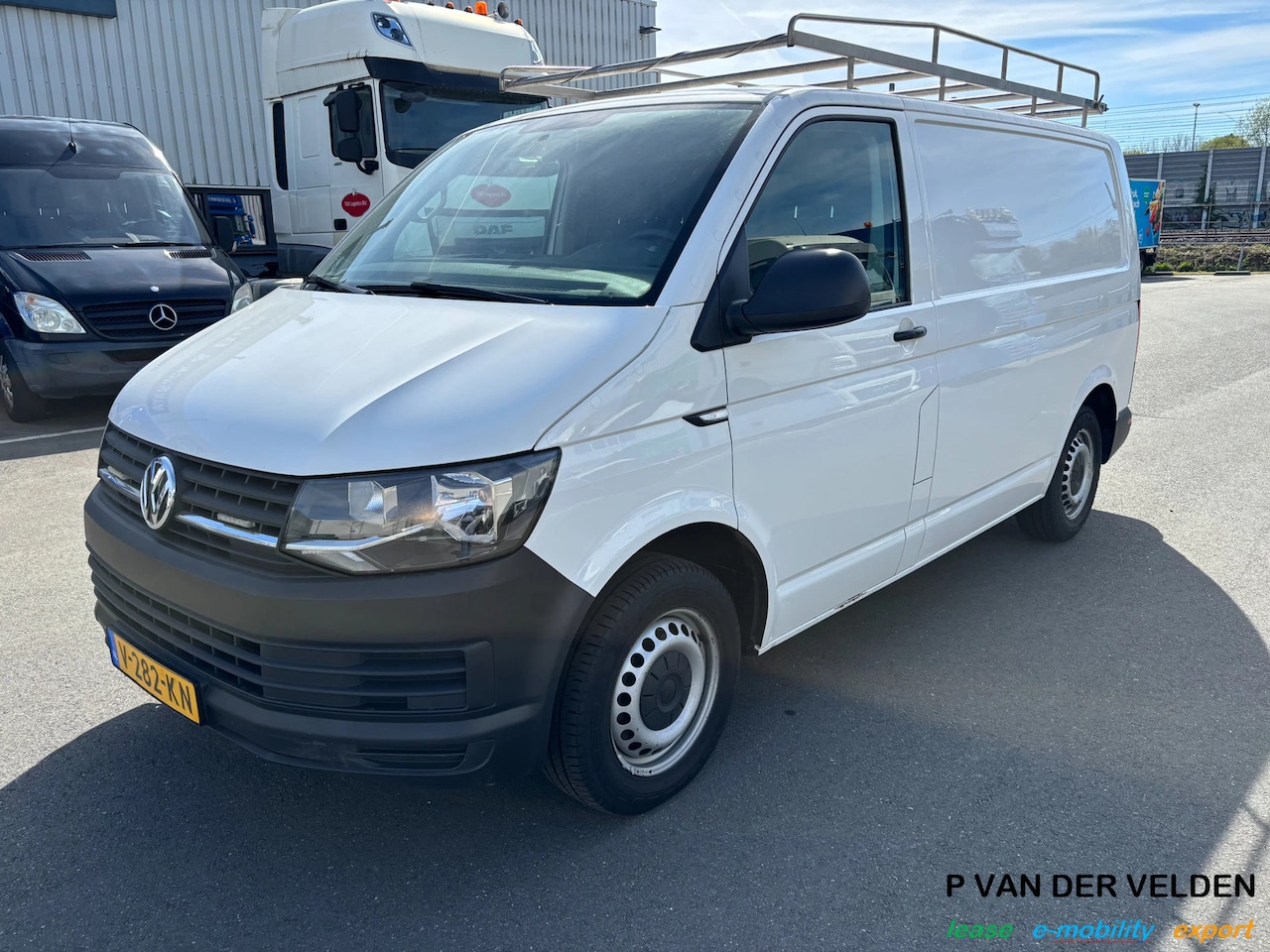 Volkswagen Transporter - 2.0 TDI L1H1 Trendline 2.0 TDI | L1H1 | Trendline | 150 pk | - AutoWereld.nl