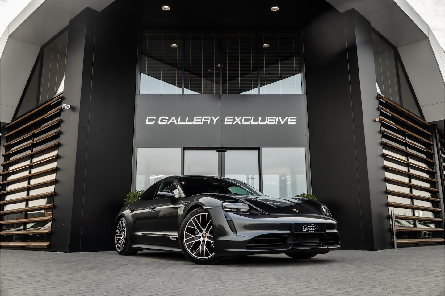 Porsche Taycan - 79 kWh - Sport Chrono + | Panorama | Bose | 360 Camera - AutoWereld.nl