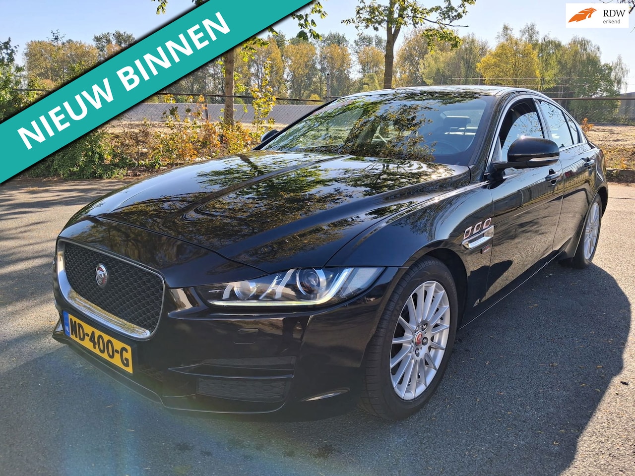Jaguar XE - 2.0 D Pure NETTE AUTO RIJDT EN SCHAKELT GOED - AutoWereld.nl