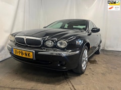 Jaguar X-type - 2.0 V6 Executive SCHADEAUTO