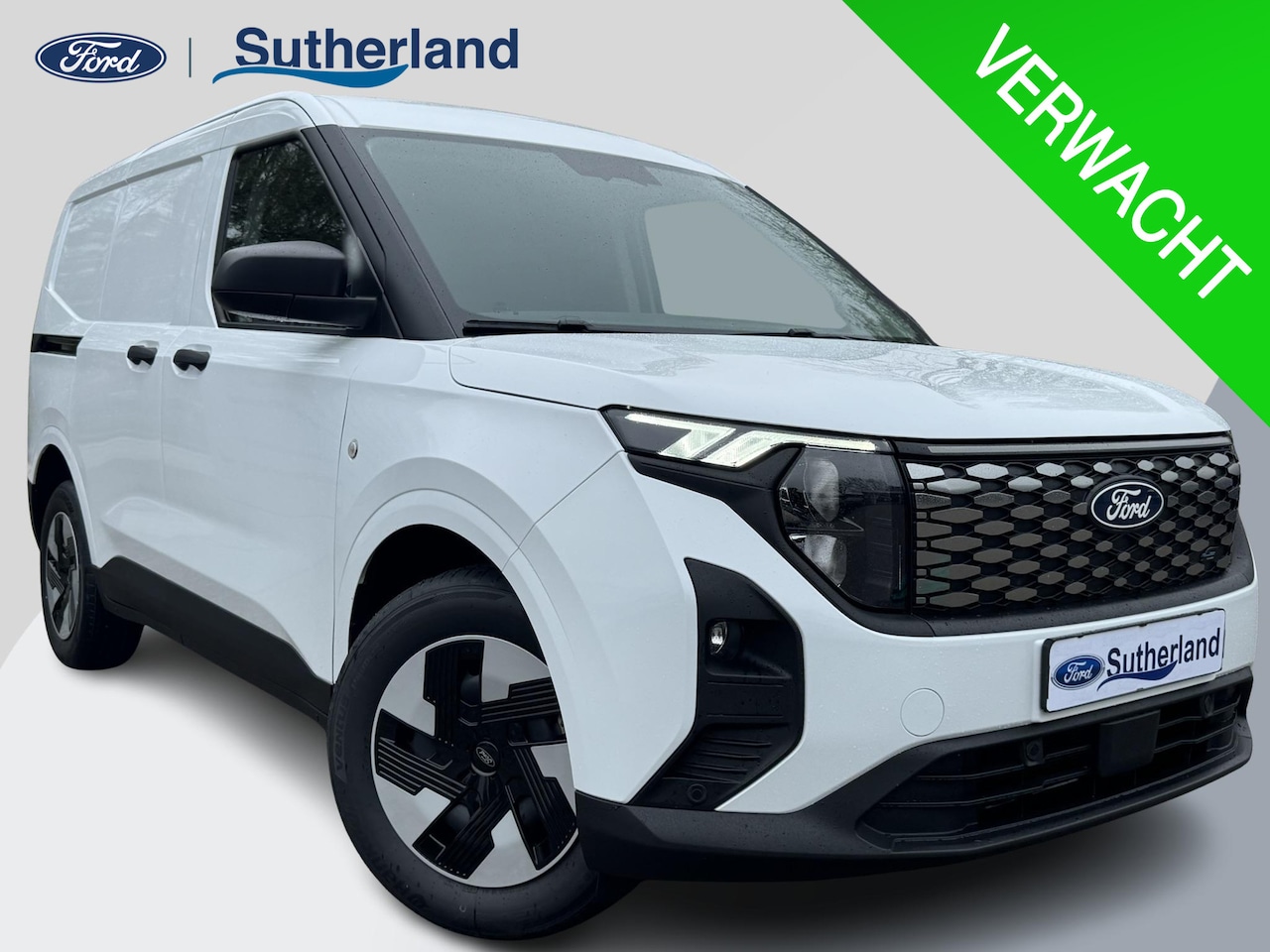 Ford Transit Courier - E-Transit Trend 44 kWh 136pk Trekhaak | LED Laadruimte verlichting | Laadvloerbescherming - AutoWereld.nl