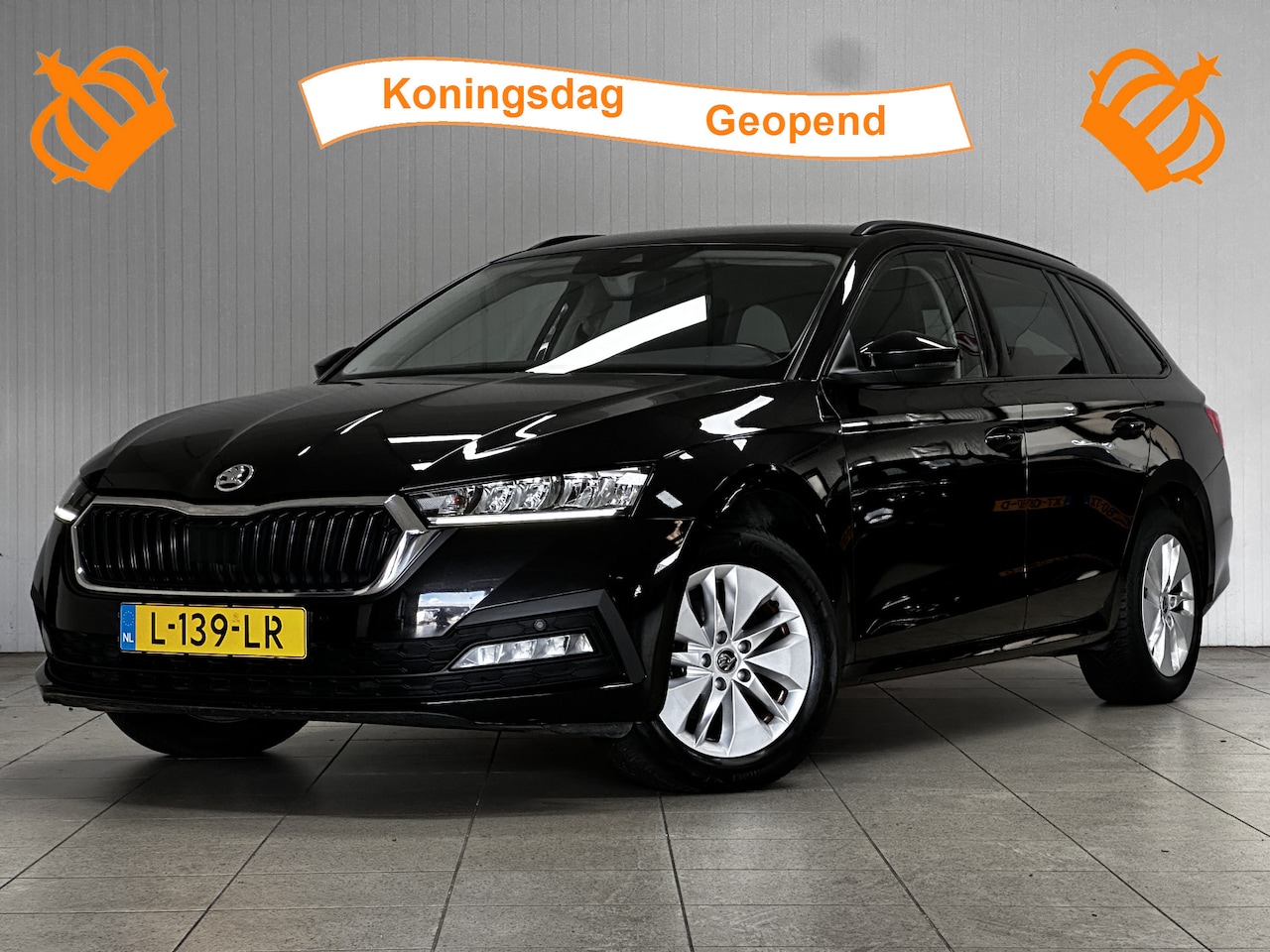 Skoda Octavia Combi - 1.0 TSI Business Edition/ Virtual Dashb./ Keyless-GO/ Elek. Kofferklep/ LED Koplampen/ Ext - AutoWereld.nl