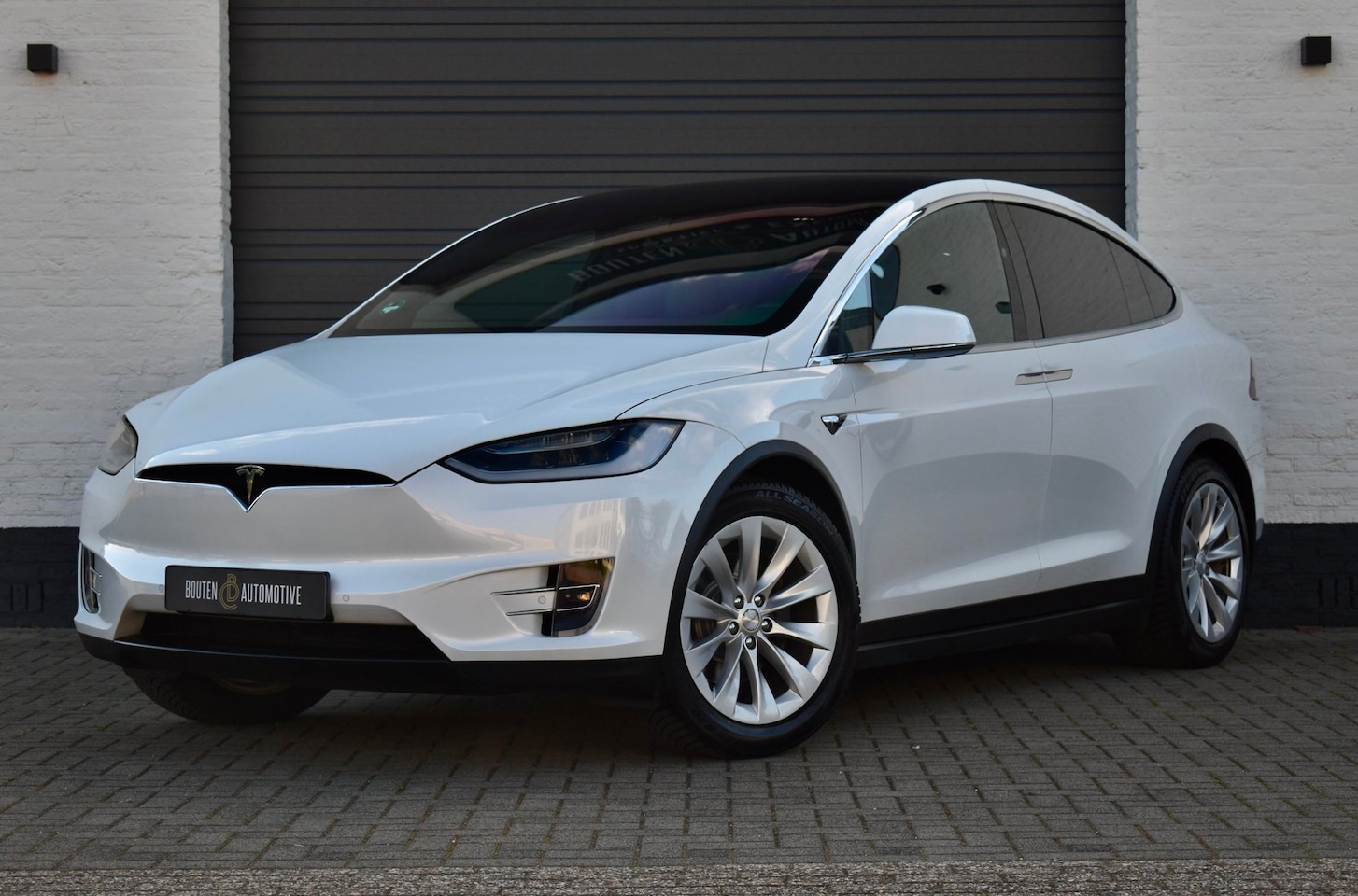 Tesla Model X - 75D Base | Autopilot | Trekhaak | Panodak | - AutoWereld.nl