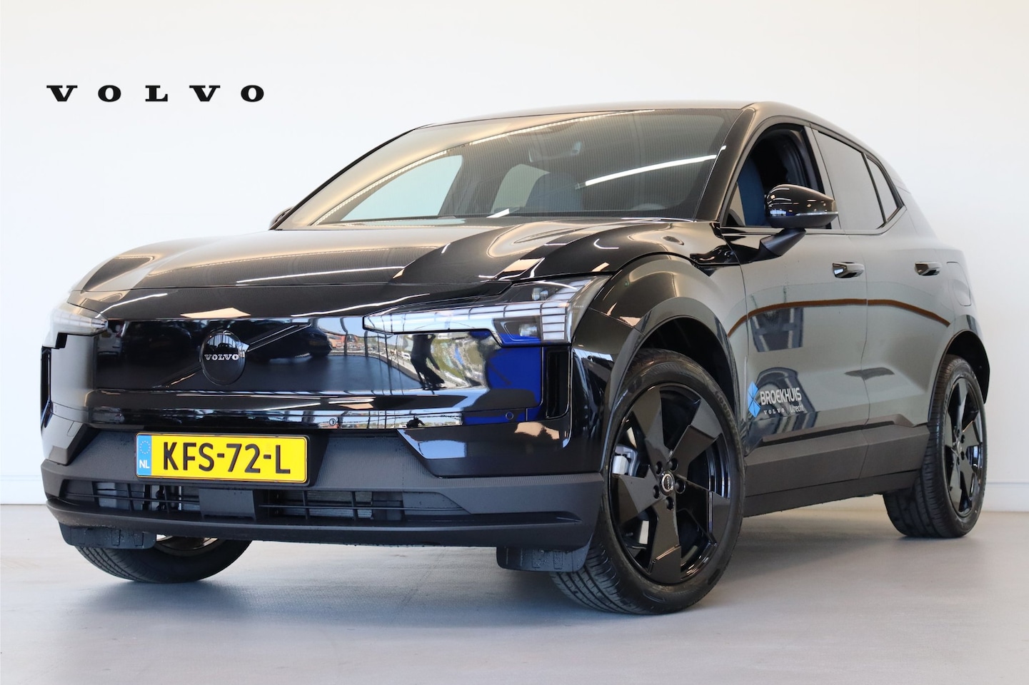 Volvo EX30 - Single 272PK Europa Plus 51kWh Black Edition | Power Seats | Climate Pack | 19" | Warmtepo - AutoWereld.nl