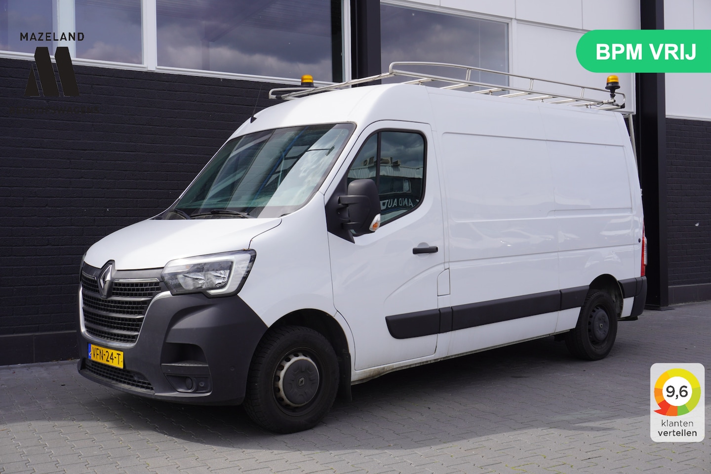 Renault Master - 2.3 dCi 135PK L2H2 EURO 6 - Airco - Cruise - Camera - € 14.950,- Excl. - AutoWereld.nl