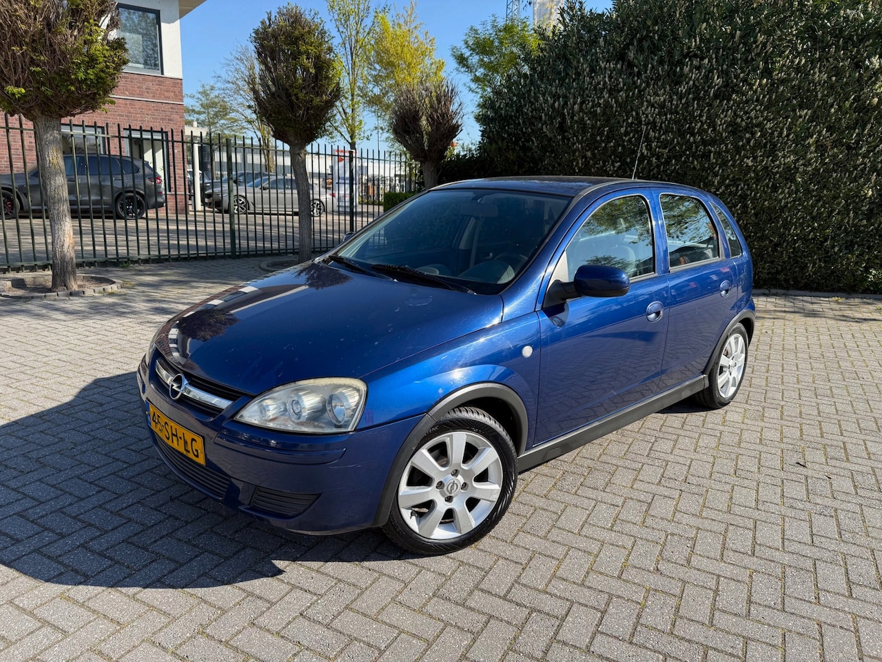 Opel Corsa - 1.4-16V 1.4-16V, 5-deurs, AIRCO, LM-velgen 15", GEEN APK - AutoWereld.nl