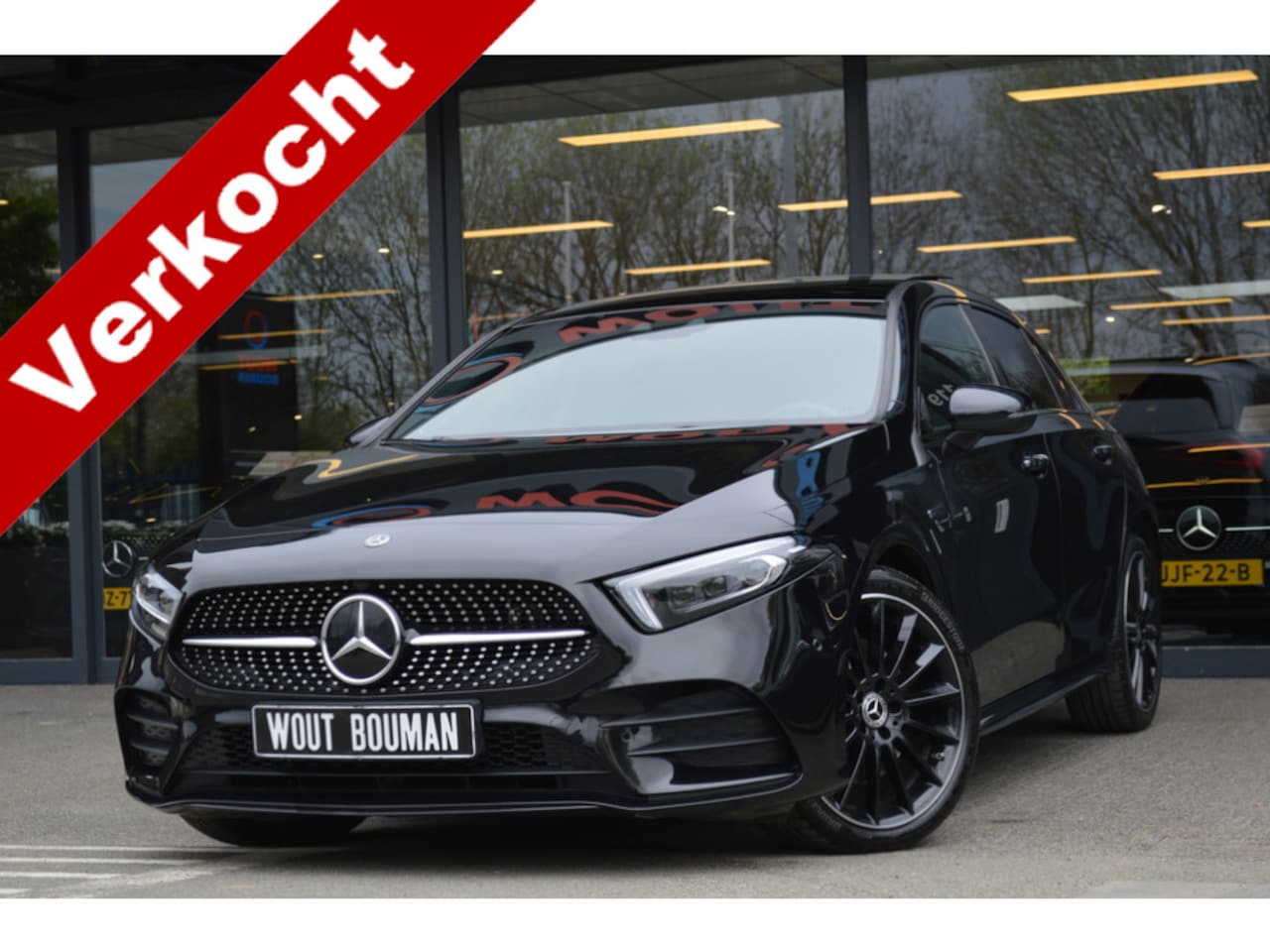 Mercedes-Benz A-klasse - 250 e AMG Led Leder Panorama Memory Burmester Distronic Camera 360 Keyless Pdc - AutoWereld.nl