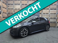 Volkswagen ID.3 - First Plus 58 kWh Matrix Led Camera Stoel/stuurverwarming 19"LM 91.2% SOH