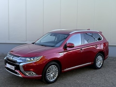 Mitsubishi Outlander - 2.4 PHEV Intense S Automaat Plug In Hybrid Leder Alcantara Apple Carplay Camera LED Keyles