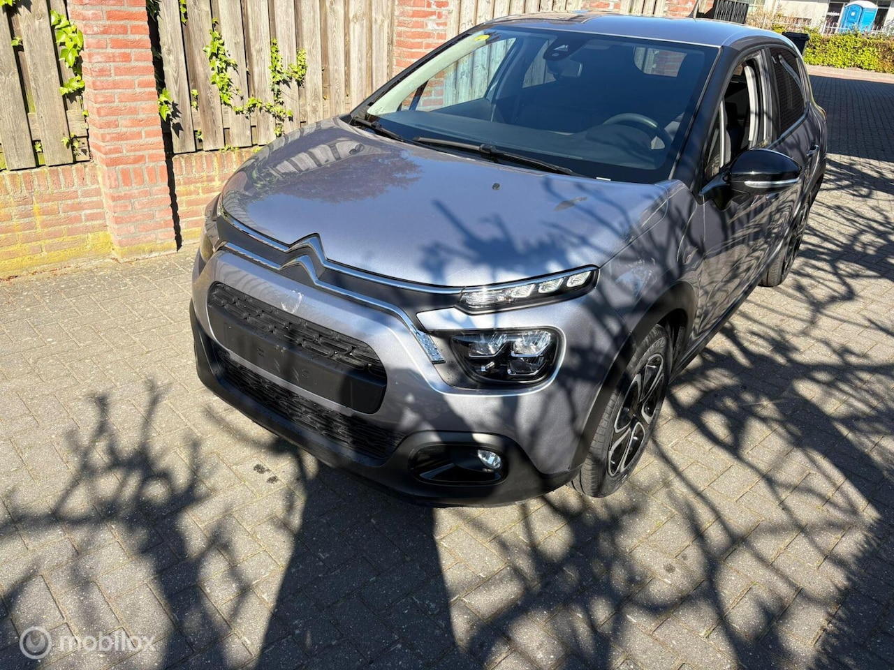 Citroën C3 - 1.2 PureTech Shine Business met lichte schade - AutoWereld.nl