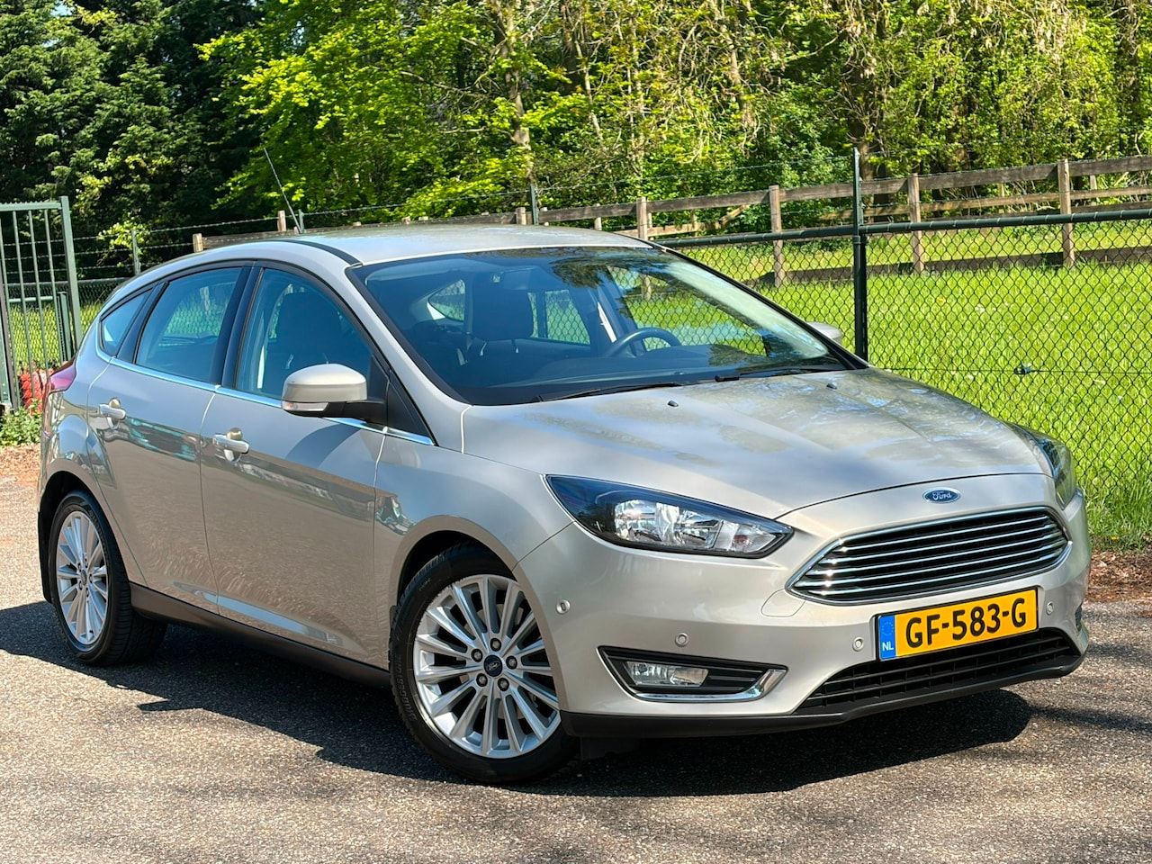 Ford Focus - 1.5 Titanium Edition /Automaat/Navi/Cruise/ - AutoWereld.nl