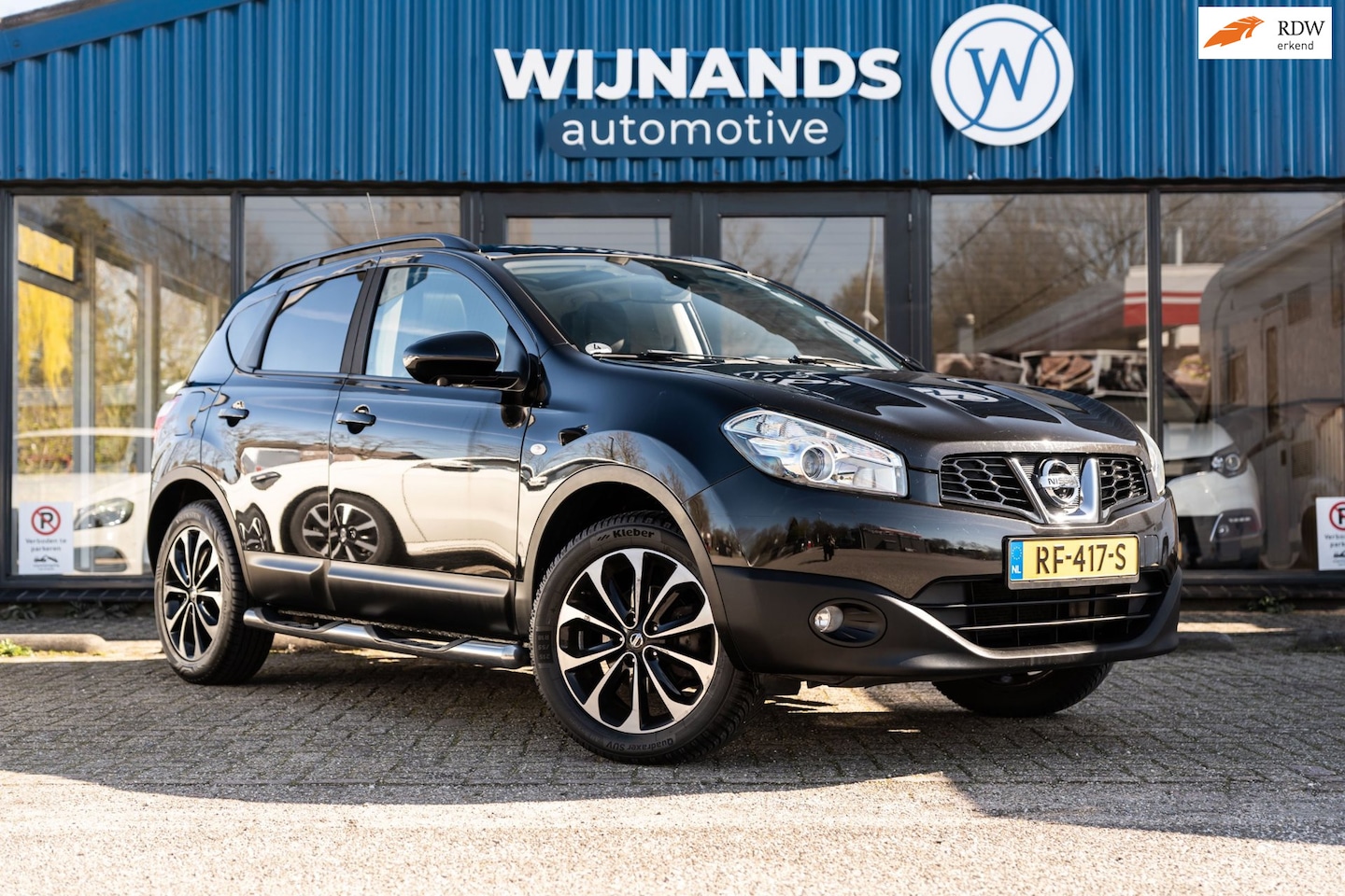 Nissan Qashqai - 1.6 360 Volle koets! Trekhaak Alcantara Pano - AutoWereld.nl