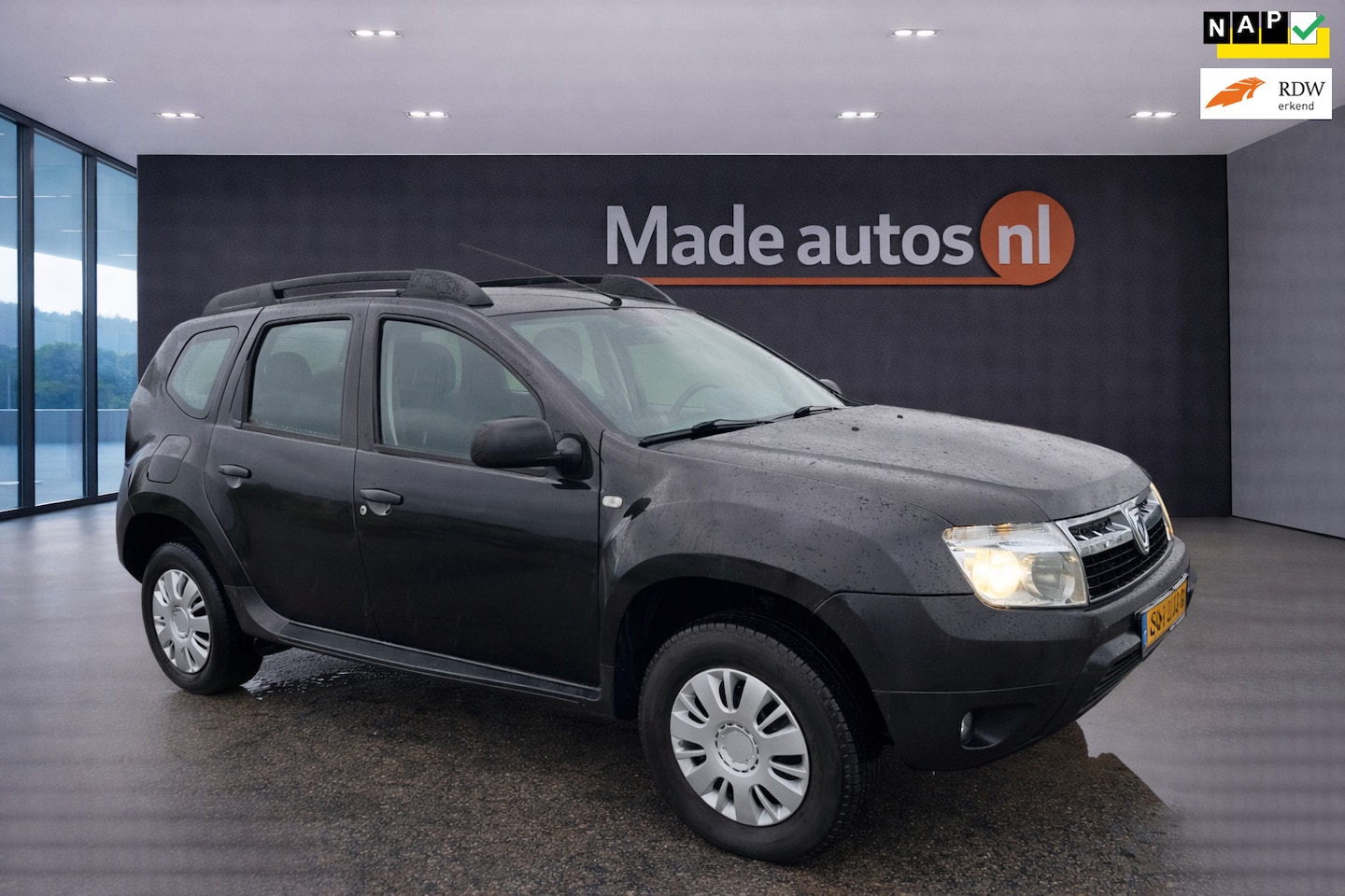 Dacia Duster - 1.6 Ambiance / 2010 met nap! - AutoWereld.nl
