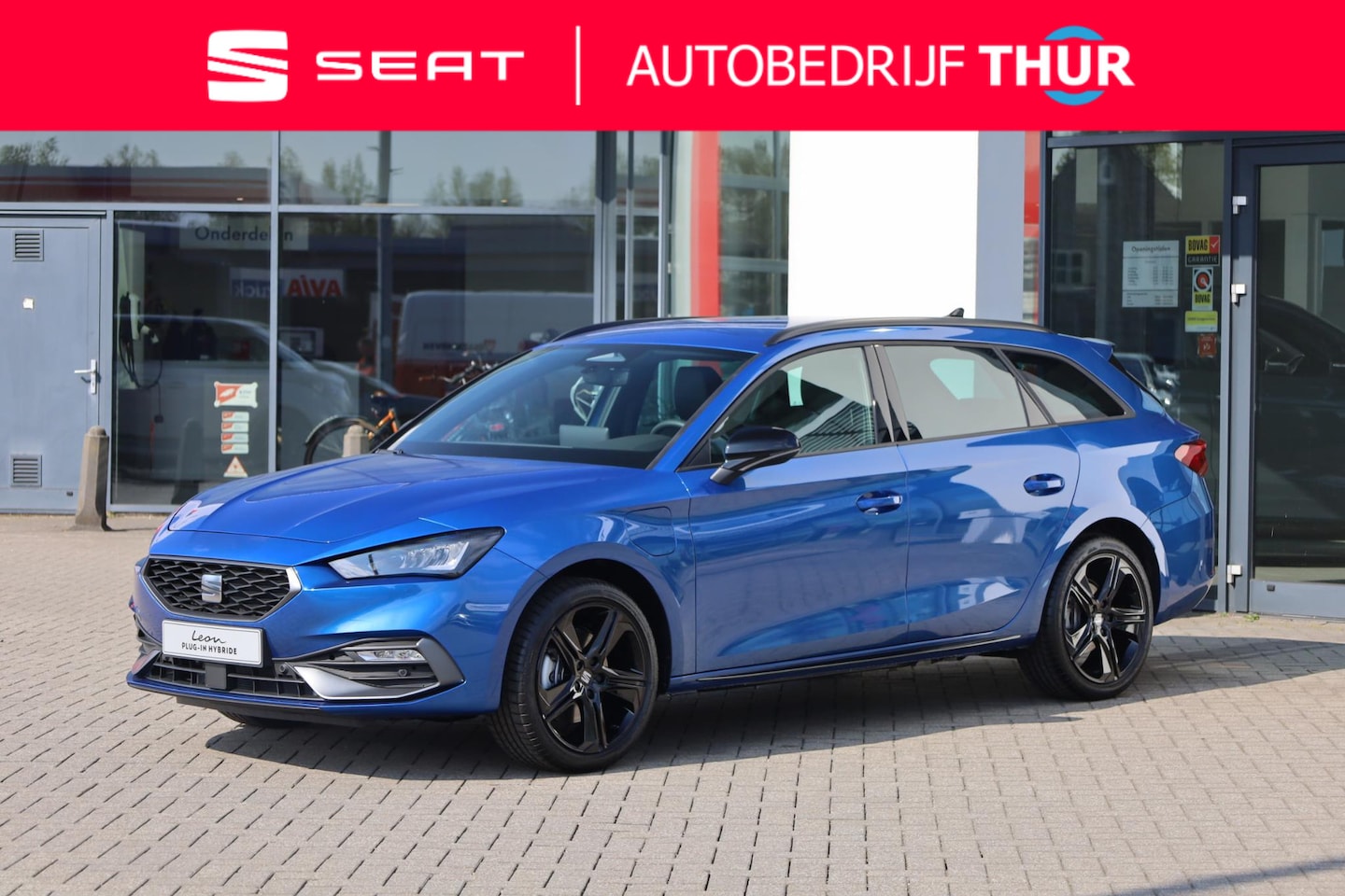 SEAT Leon Sportstourer - 1.5 TSI e-Hybrid FR Business 1.5 TSI e-Hybrid FR Business 204PK / 150kW, Achteruitrijcamera, 3-zone Climatronic, Apple - AutoWereld.nl
