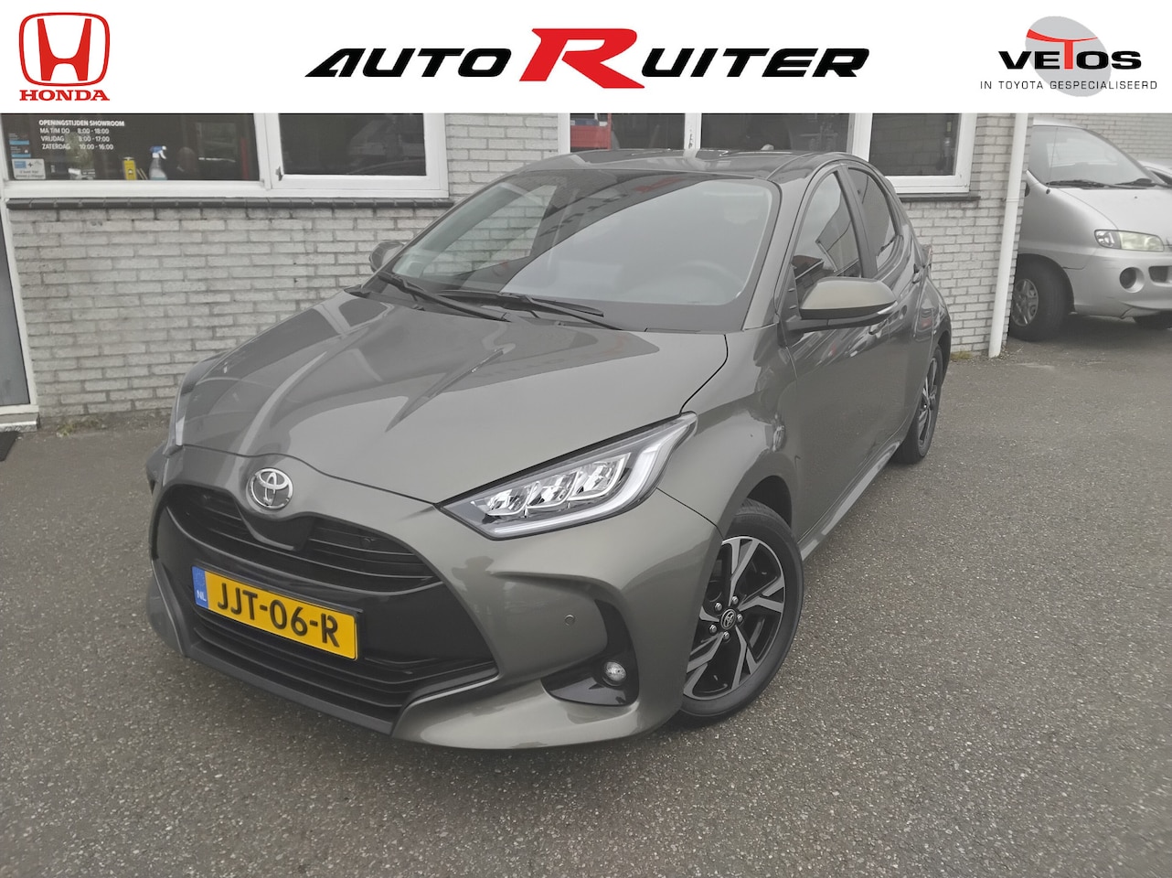 Toyota Yaris - 1.5 Hybrid Style blindspot info stoelverwarming - AutoWereld.nl