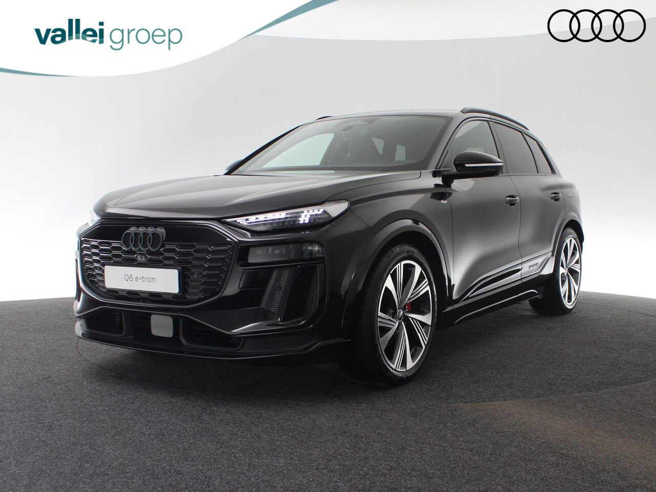 Audi Q6 e-tron - S edition performance 100 kWh Adaptive air suspension | Trekhaak | Rood gespoten remzadels - AutoWereld.nl