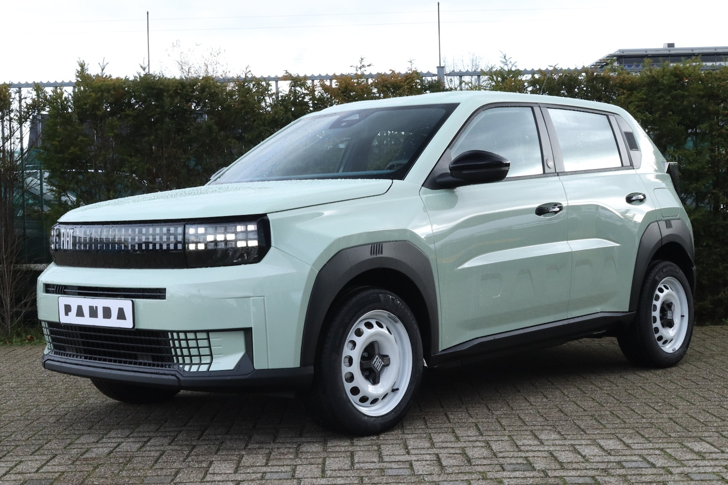 Fiat Grande Panda - RED 11kW 44 kWh | Airco | Apple Carplay/Android Auto|telefoonintegratie premium | Cruise c - AutoWereld.nl