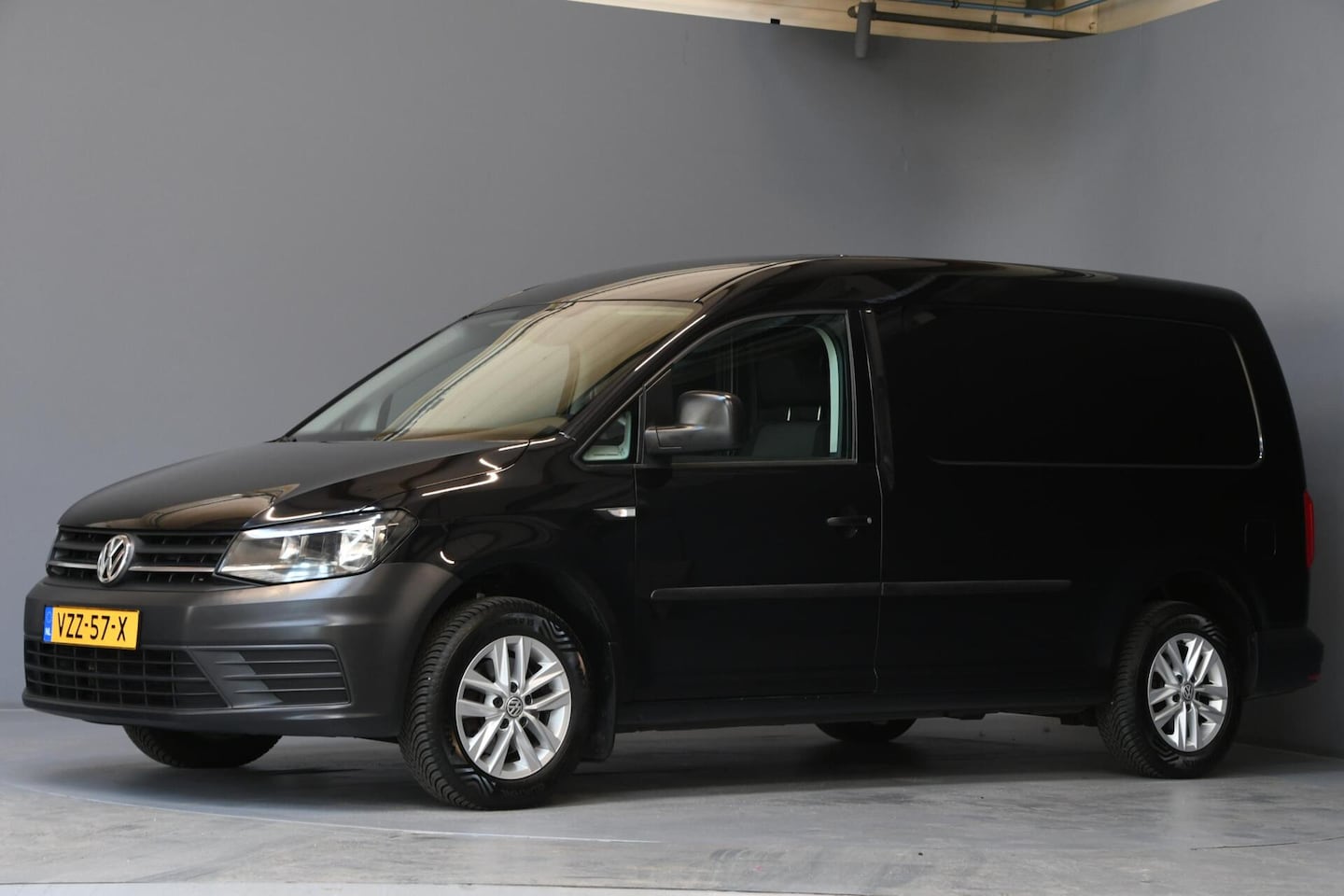 Volkswagen Caddy Maxi - 1.6 TDI L2H1 Highline - AutoWereld.nl