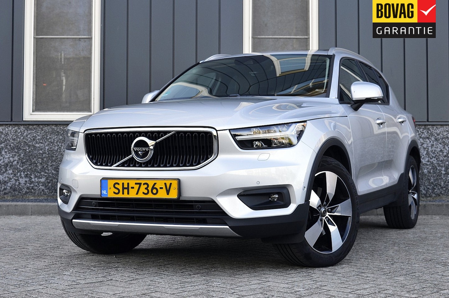 Volvo XC40 - 2.0 T5 AWD Intro Edition Rijklaarprijs-Garantie Trekhaak Panoramadak Leder Rondomzicht cam - AutoWereld.nl