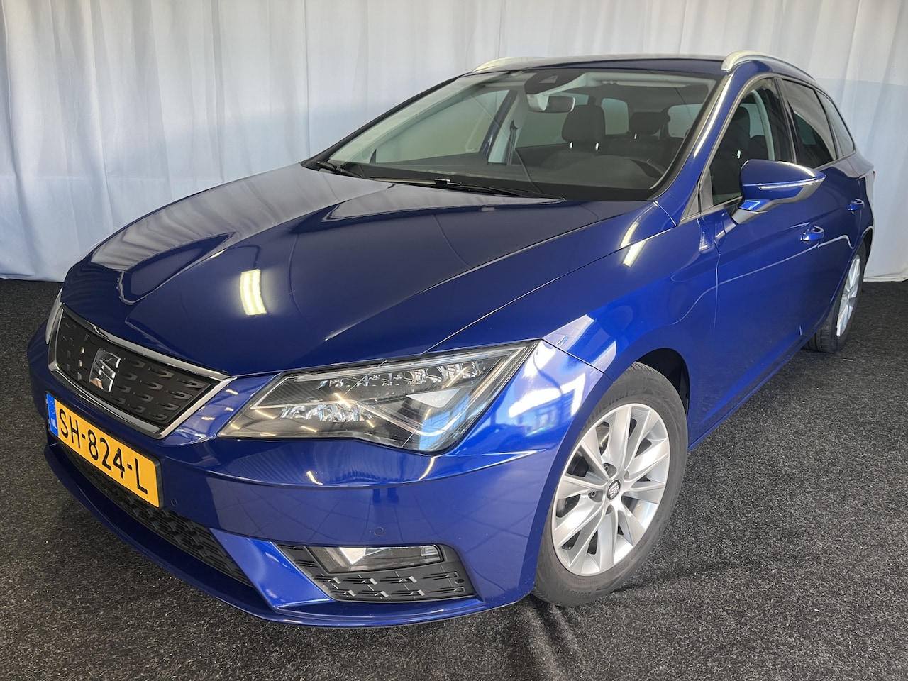 SEAT Leon ST - 1.0 EcoTSI Style Business Intense ECC/STOELVERW./APPLE/VIRTUAL/CAMERA - AutoWereld.nl