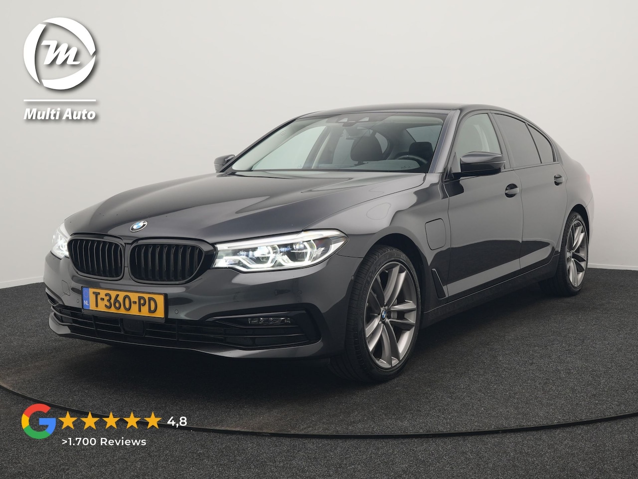 BMW 5-serie - 530e iPerformance Sportline PHEV 252pk | Adaptive Cruise | Camera | Sportstoelen Verwarmd - AutoWereld.nl