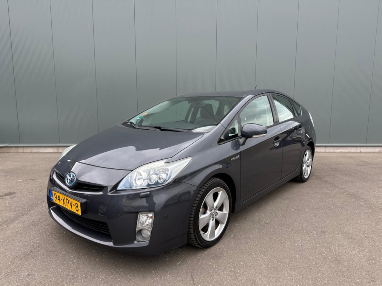 Toyota Prius - 1.8 Dynamic HUD | CAMERA | ONDERHOUDSBOEKJE ! - AutoWereld.nl