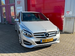 Mercedes-Benz B-klasse - 180 d 109pk Business Solution Automaat / Trekhaak / Led koplampen / Cruise / Camera / Navi