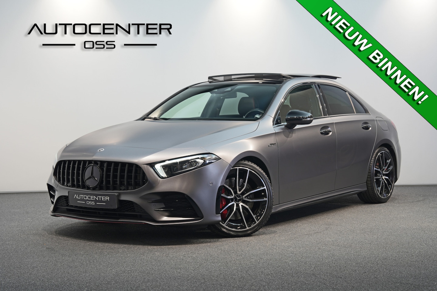 Mercedes-Benz A-klasse - AMG 35 4MATIC | PANO | BURMESTER | CAMERA | MULTIBEAM LED | SFEERVERLICHTING | - AutoWereld.nl