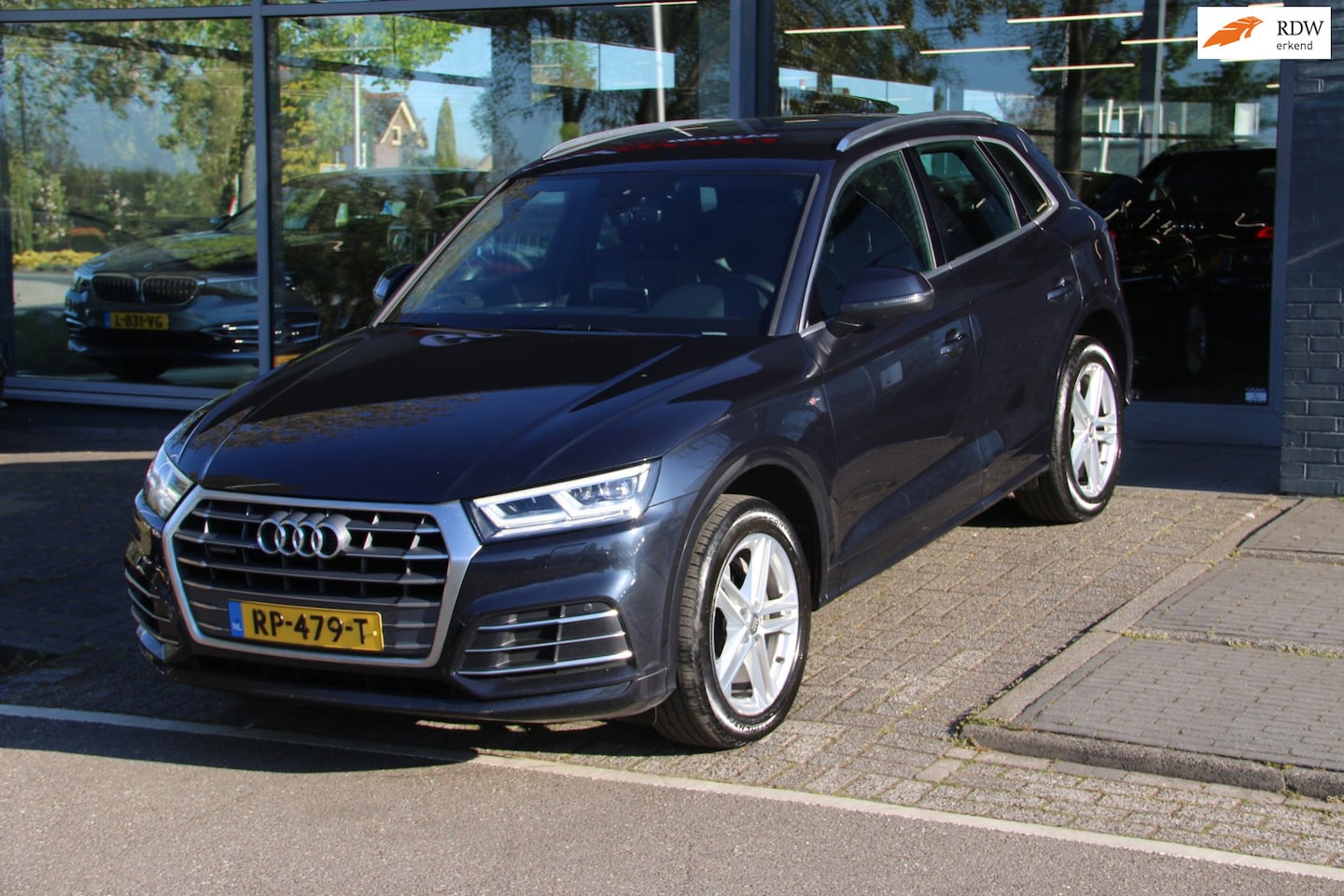 Audi Q5 - 2.0 TDI quattro Sport EXPORT PRICE - AutoWereld.nl
