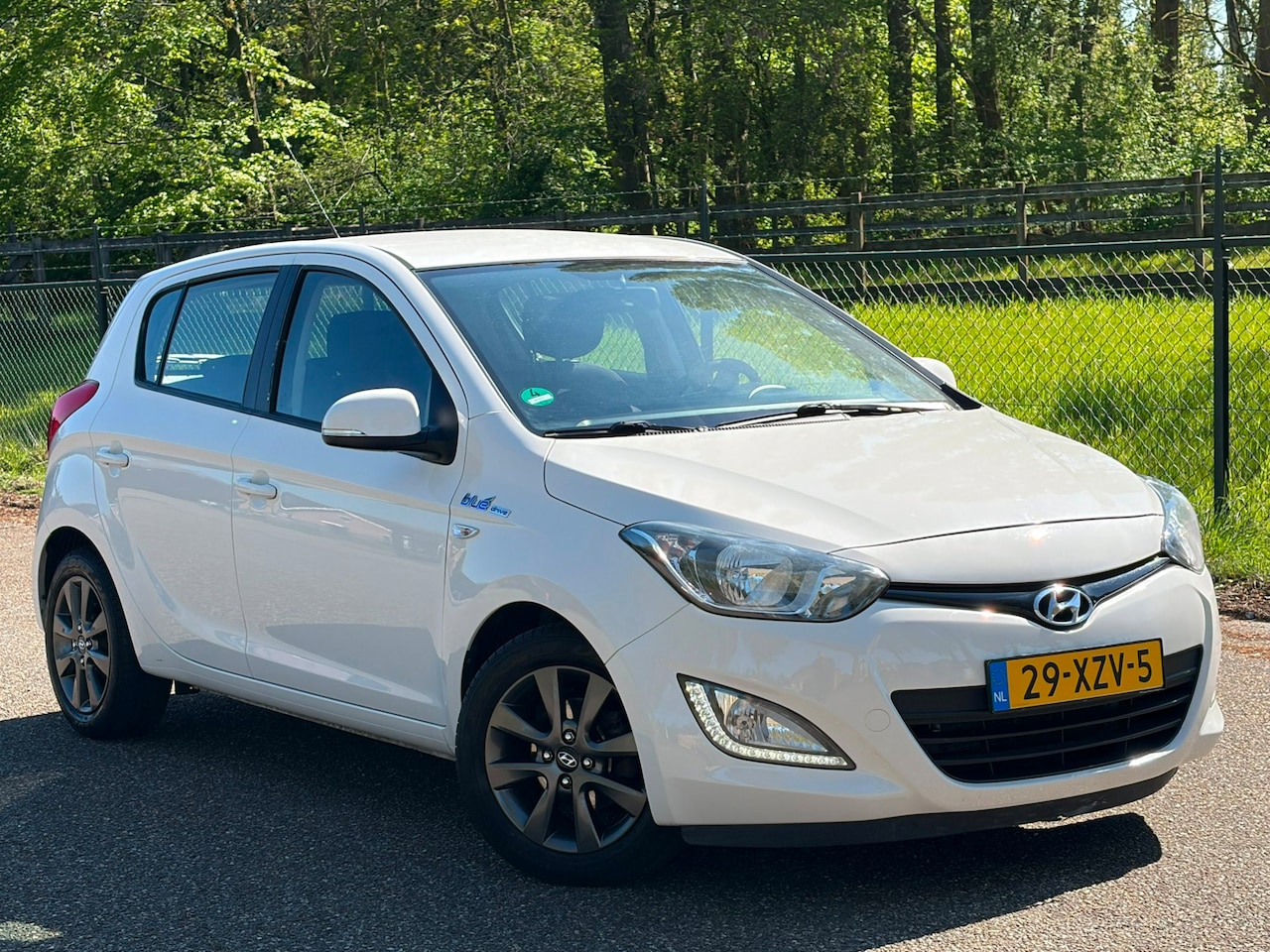 Hyundai i20 - 1.2i i-Motion /Airco/5-Deurs/ - AutoWereld.nl