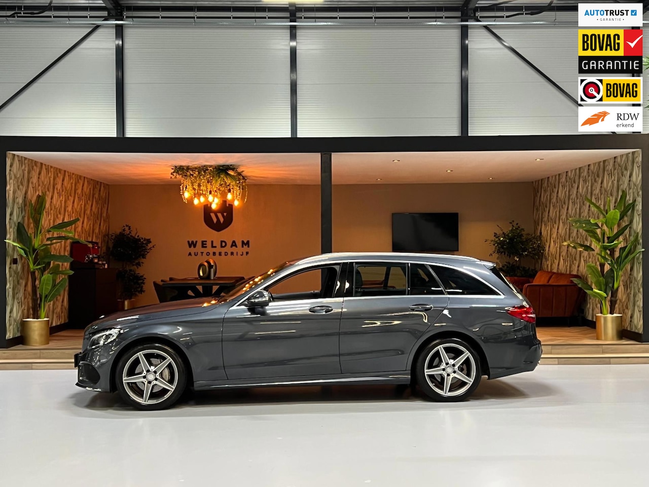 Mercedes-Benz C-klasse - 180 AMG Garantie Trekhaak Leder Elek Achterklep StoelVW Cruise Navi Clima Rijklaar - AutoWereld.nl